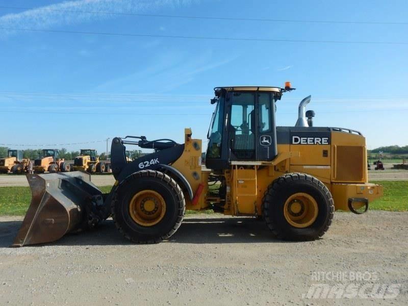 John Deere 624K Фронтальные погрузчики