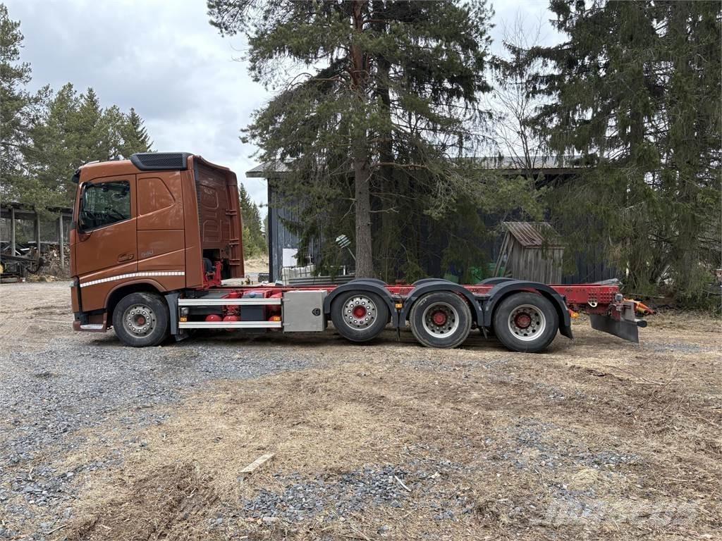 Volvo FH 540 8*4 Шасси с кабиной