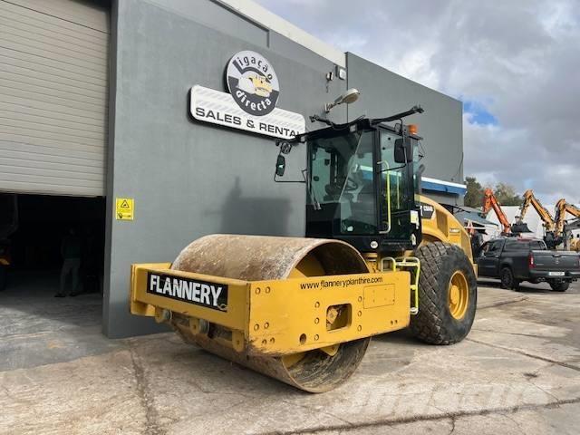 CAT CB 64 Катки тротуарные