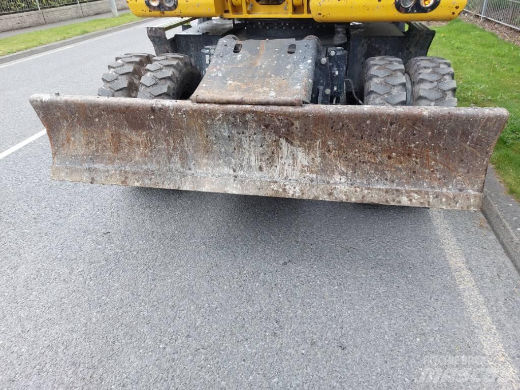Komatsu PW148-11 Колёсные экскаваторы