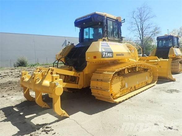 Komatsu D71PXi-24 Гусеничные бульдозеры