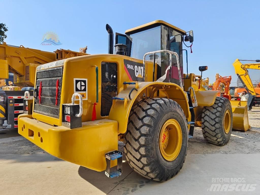 CAT 966 L Фронтальные погрузчики