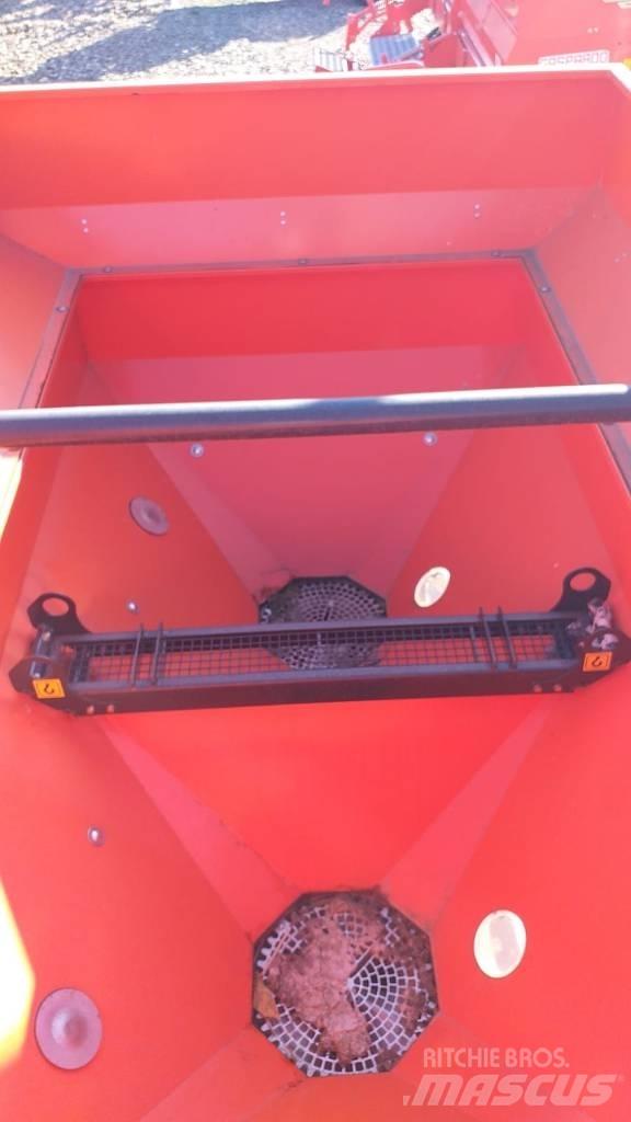Maschio Zeno 24 Разбрасыватели минеральных удобрений