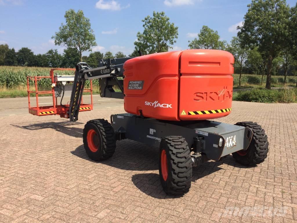 SkyJack SJ 46 AJ Коленчатые подъемники