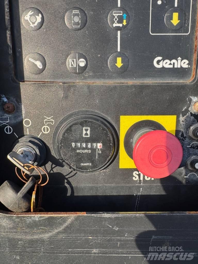Genie GS 2669 RT Ножничные подъемники