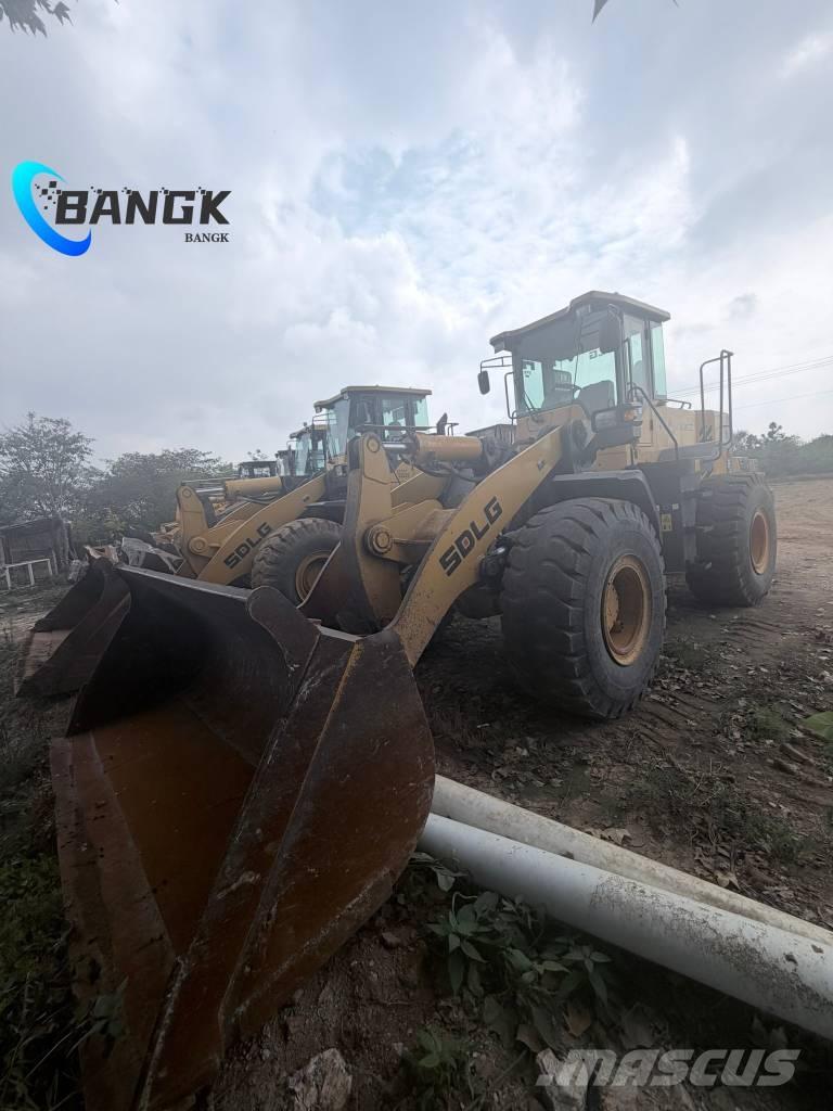 SDLG L 955 F Фронтальные погрузчики