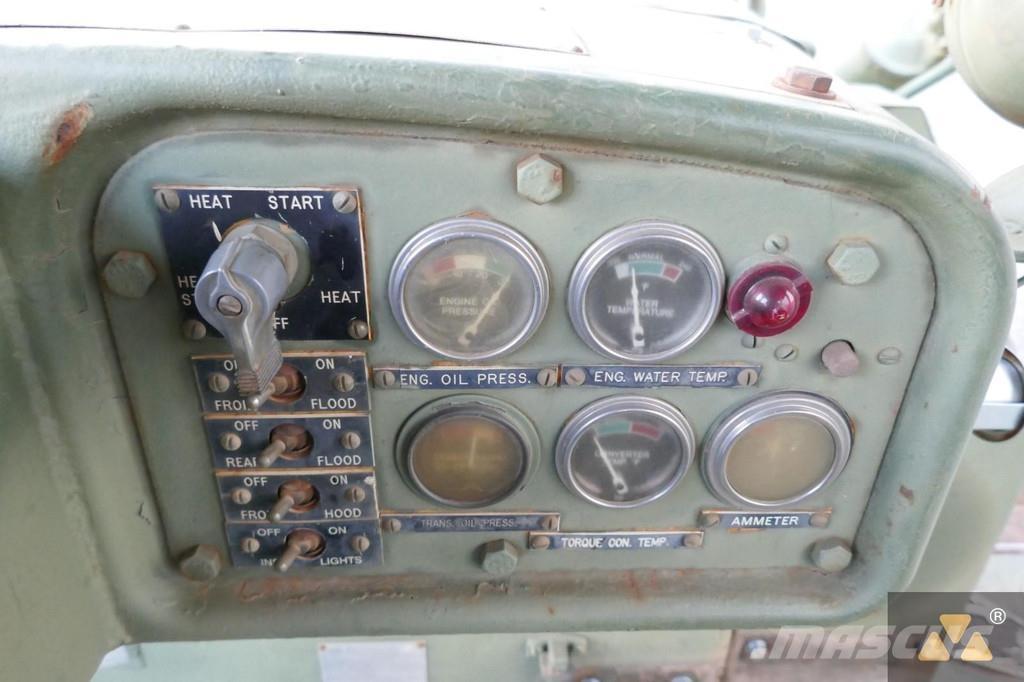 CAT D7F Ex-army Гусеничные бульдозеры