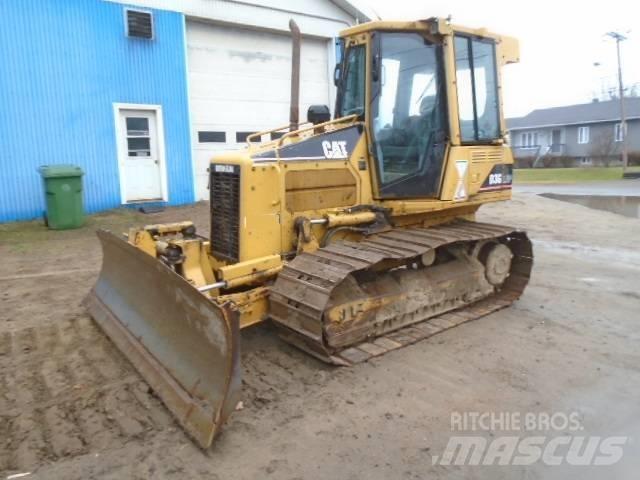 CAT D 3 G LGP Гусеничные бульдозеры