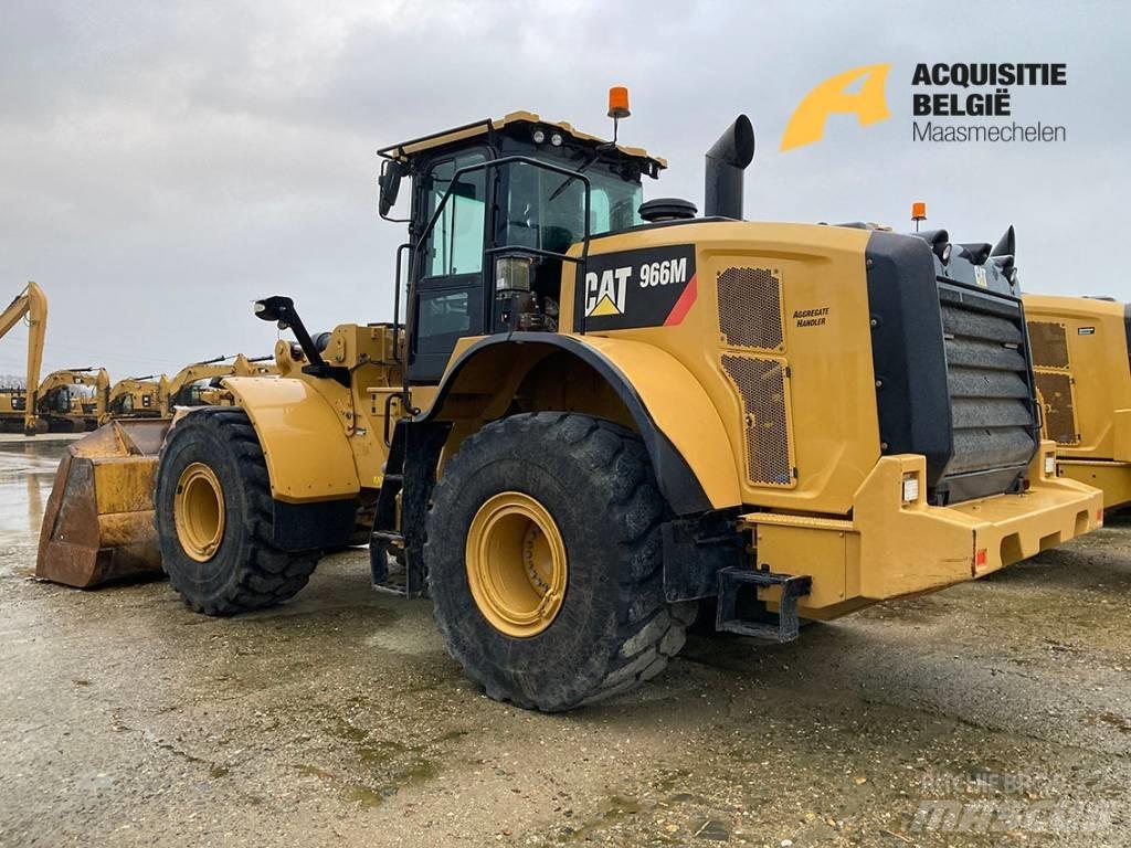 CAT 966M Фронтальные погрузчики