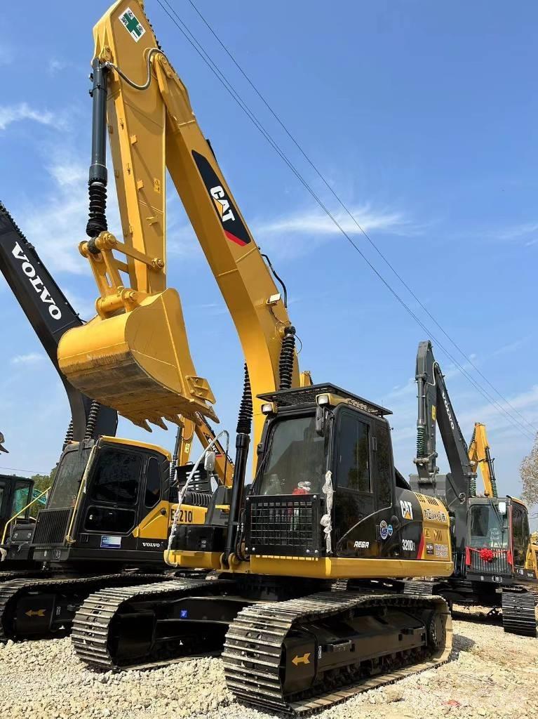 CAT 320D2 Малые экскаваторы 7т-12т