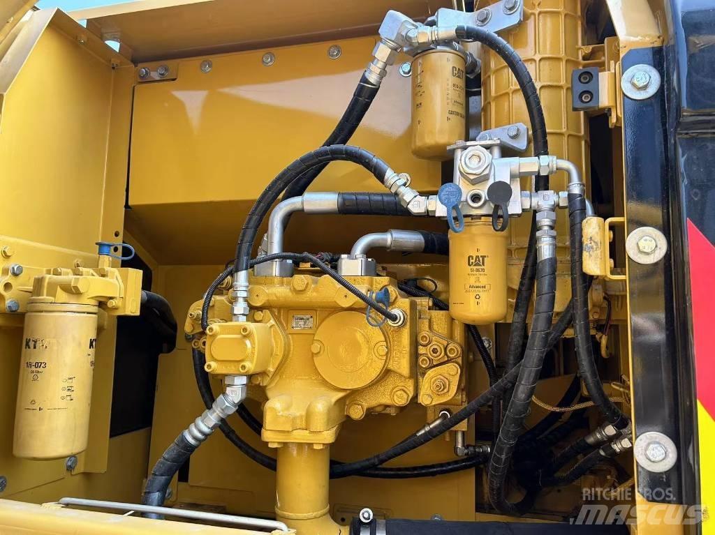 CAT 320D2 Малые экскаваторы 7т-12т
