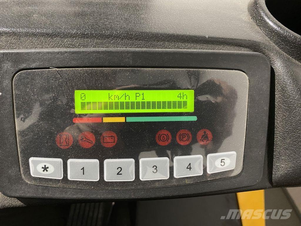 Hyundai 30B-7A Электропогрузчики