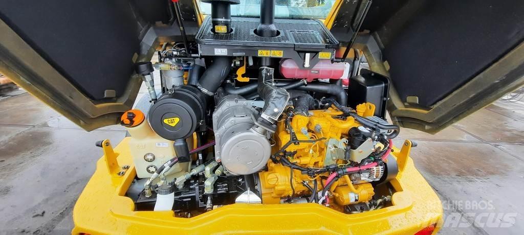 CAT 908M Фронтальные погрузчики