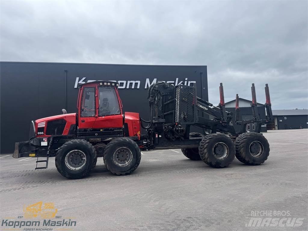 Komatsu 895 Форвардеры