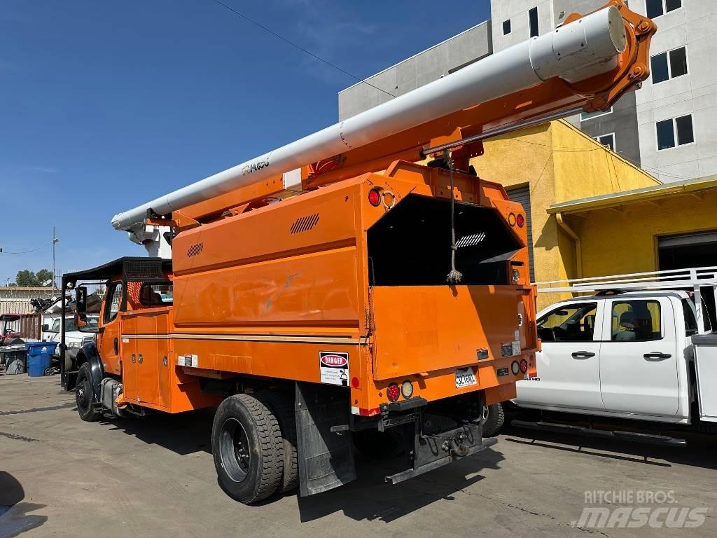 Freightliner M2106 Специальные грузовики