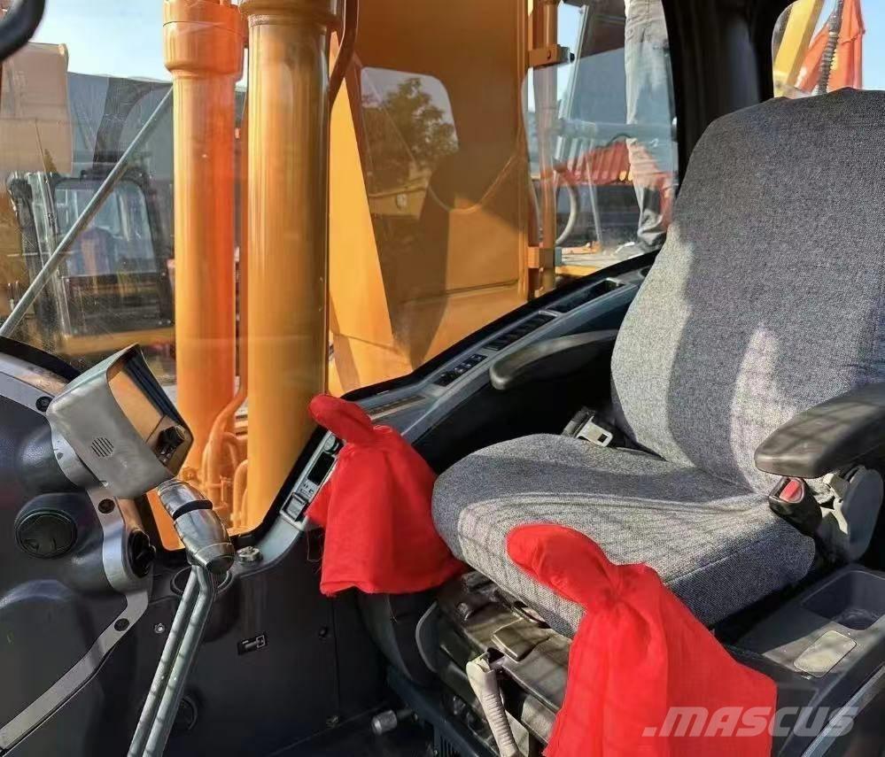 Hyundai 220-9S Гусеничные экскаваторы