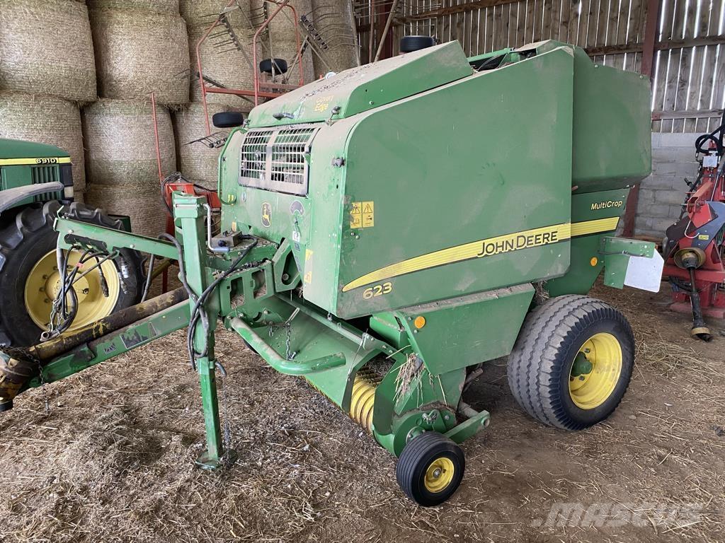 John Deere 623 Рулонные пресс-подборщики