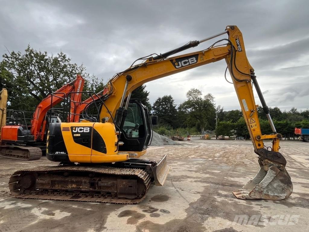 JCB JZ140 with blade Гусеничные экскаваторы