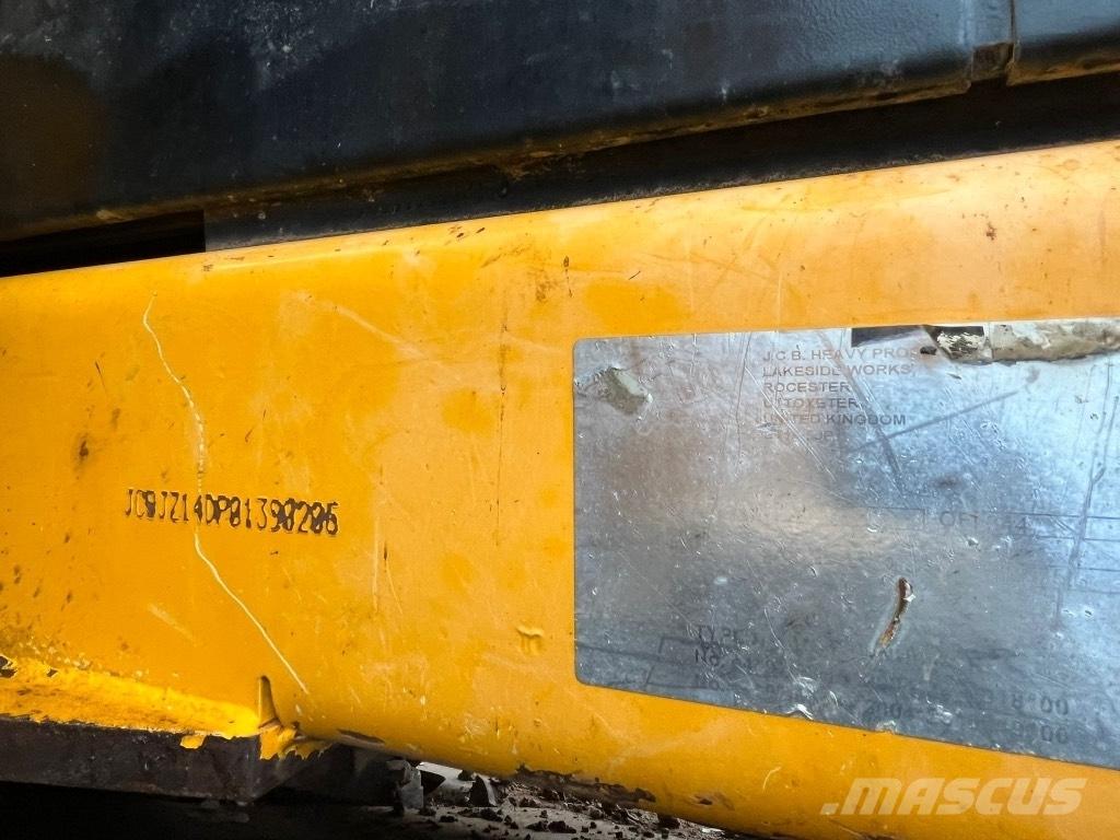 JCB JZ140 with blade Гусеничные экскаваторы