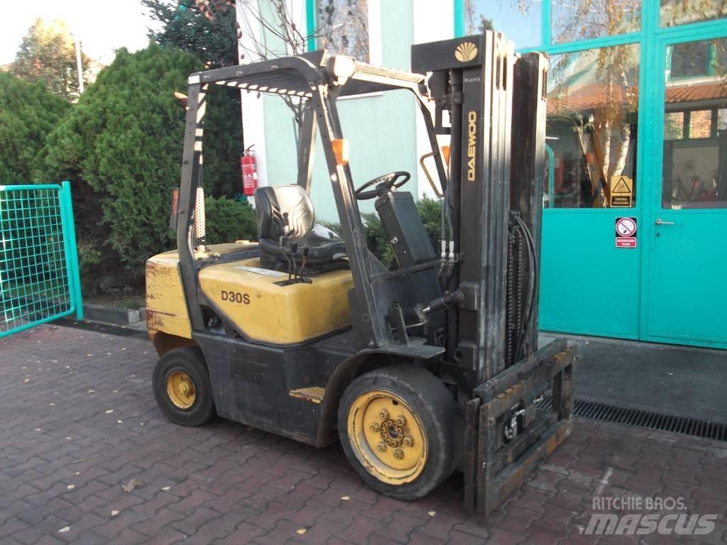 Daewoo D30S3 V-2372 Дизельные погрузчики