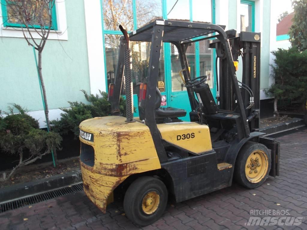 Daewoo D30S3 V-2372 Дизельные погрузчики