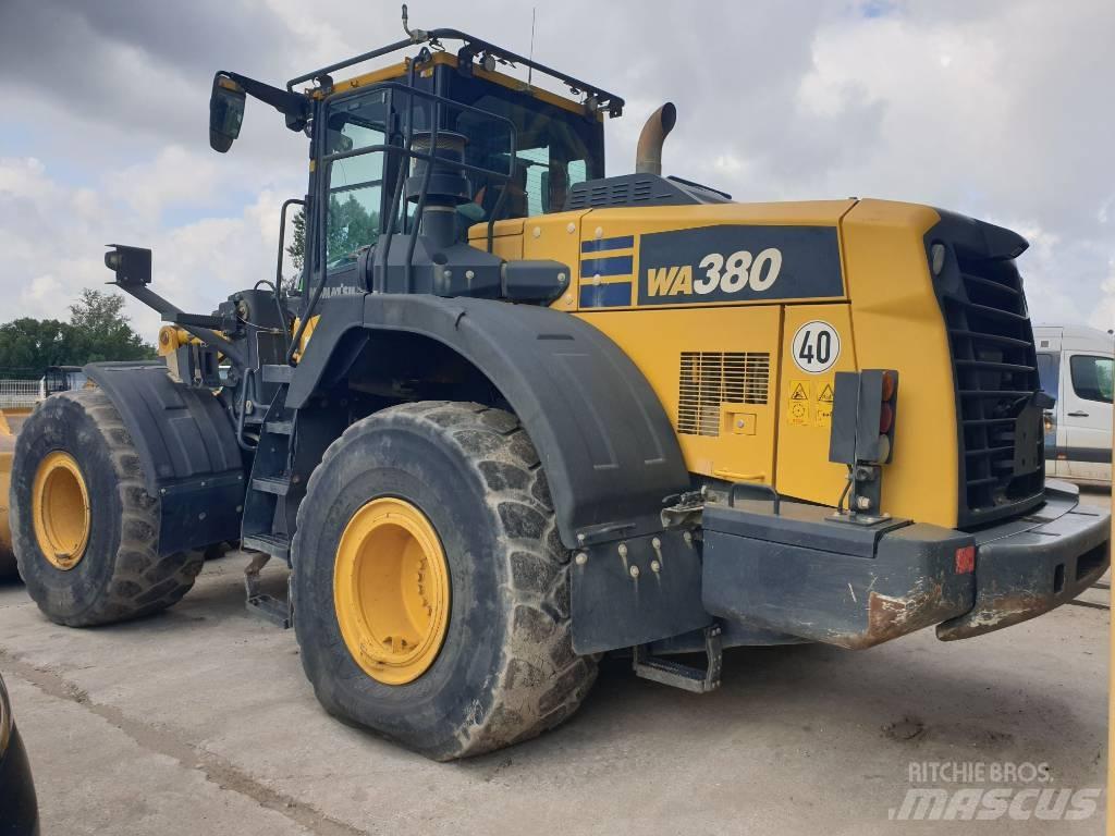 Komatsu WA380-8 Фронтальные погрузчики