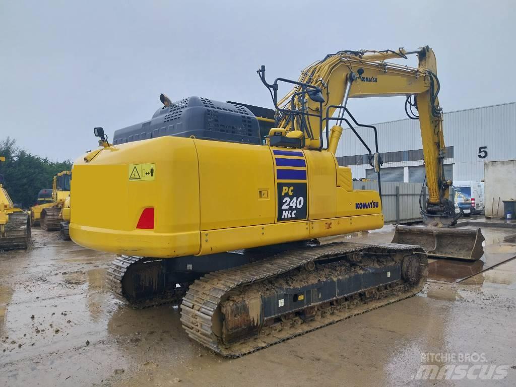 Komatsu PC240NLC-11 Гусеничные экскаваторы