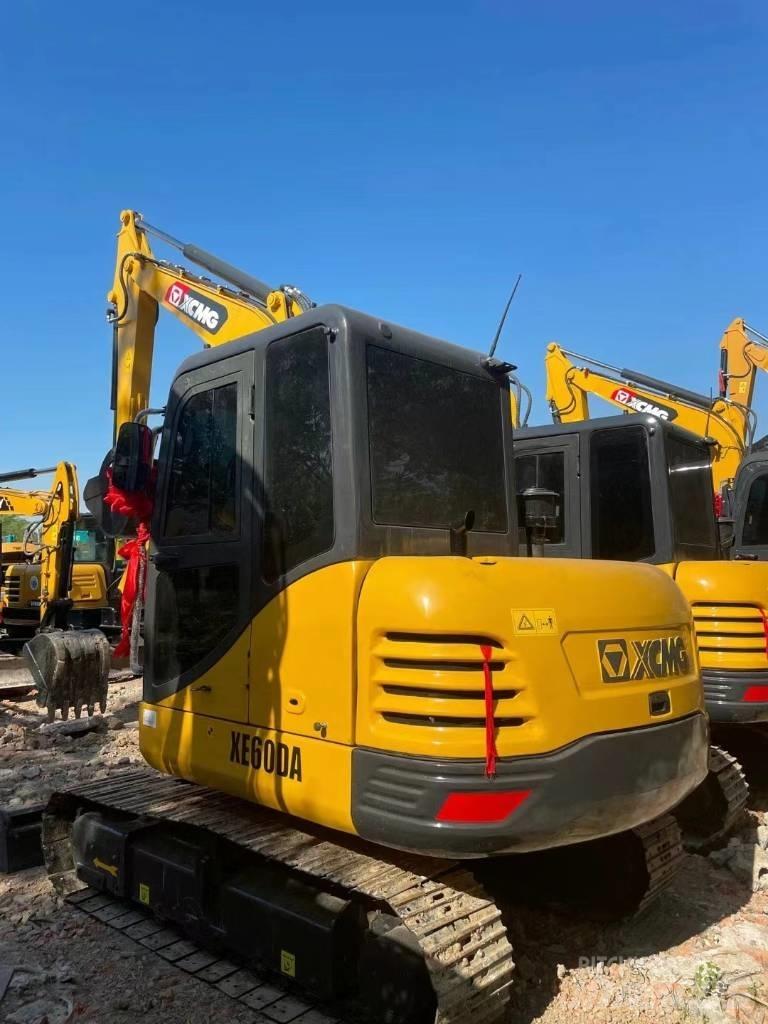 XCMG XE60A Мини-экскаваторы