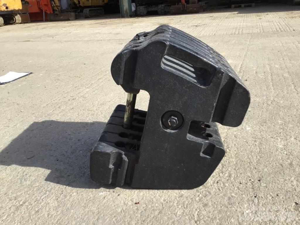 New Holland Weights Передние весы