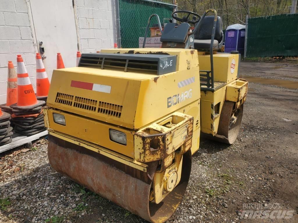 Bomag BW121 AD-2 Катки тротуарные