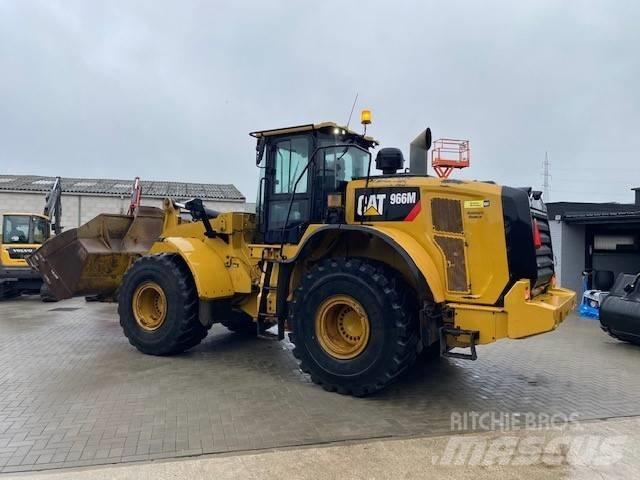 CAT 966 M Фронтальные погрузчики