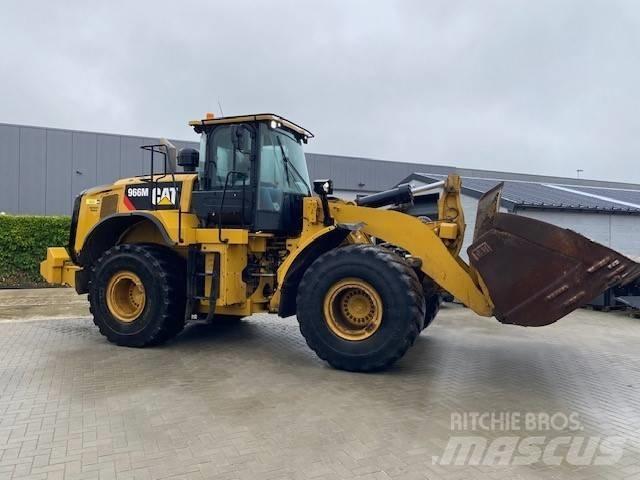 CAT 966 M Фронтальные погрузчики