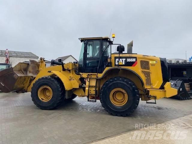 CAT 966 M Фронтальные погрузчики
