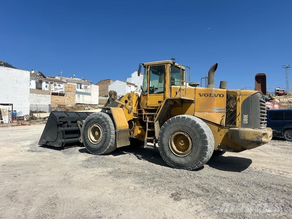 Volvo L 180 E Фронтальные погрузчики