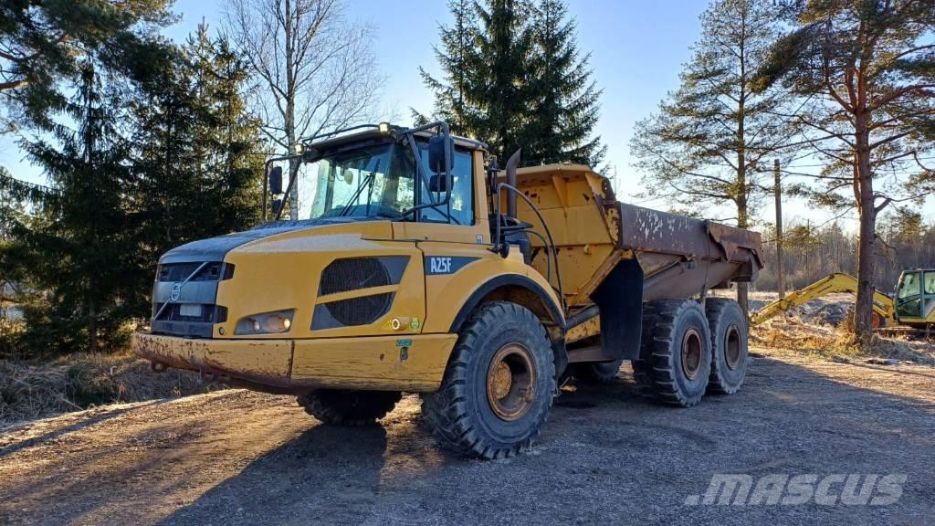 Volvo A 25 F Шарнирно-сочленённые самосвалы