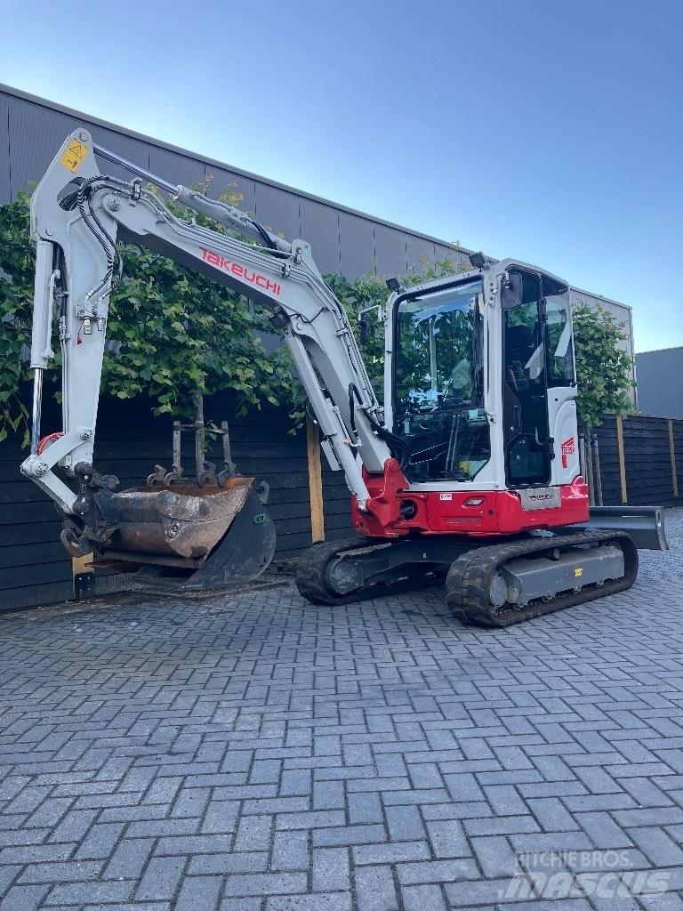 Takeuchi TB 335 R Мини-экскаваторы