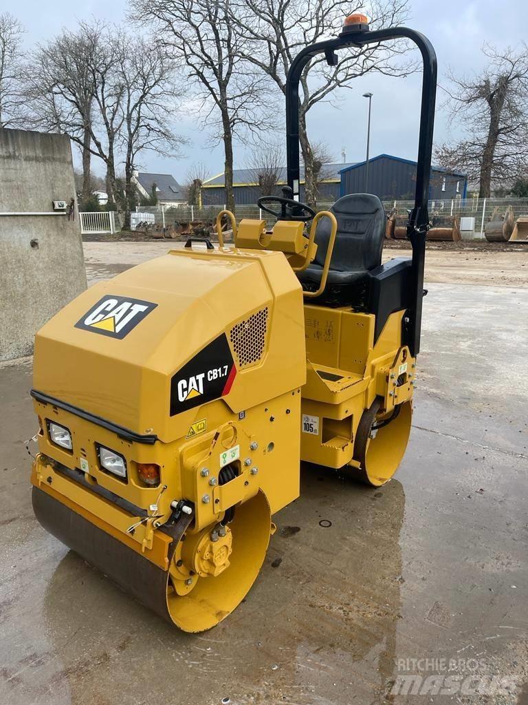 CAT CB 1.7 Катки тротуарные