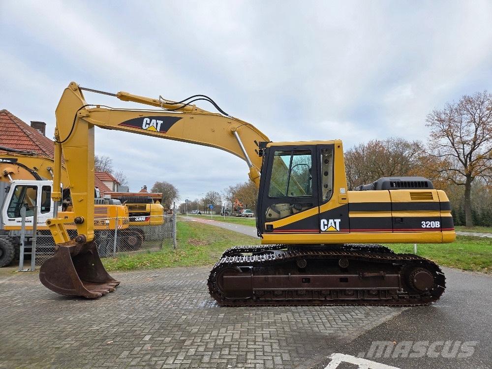 CAT 320BL Гусеничные экскаваторы