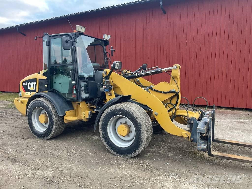 CAT 906 H 2 Фронтальные погрузчики