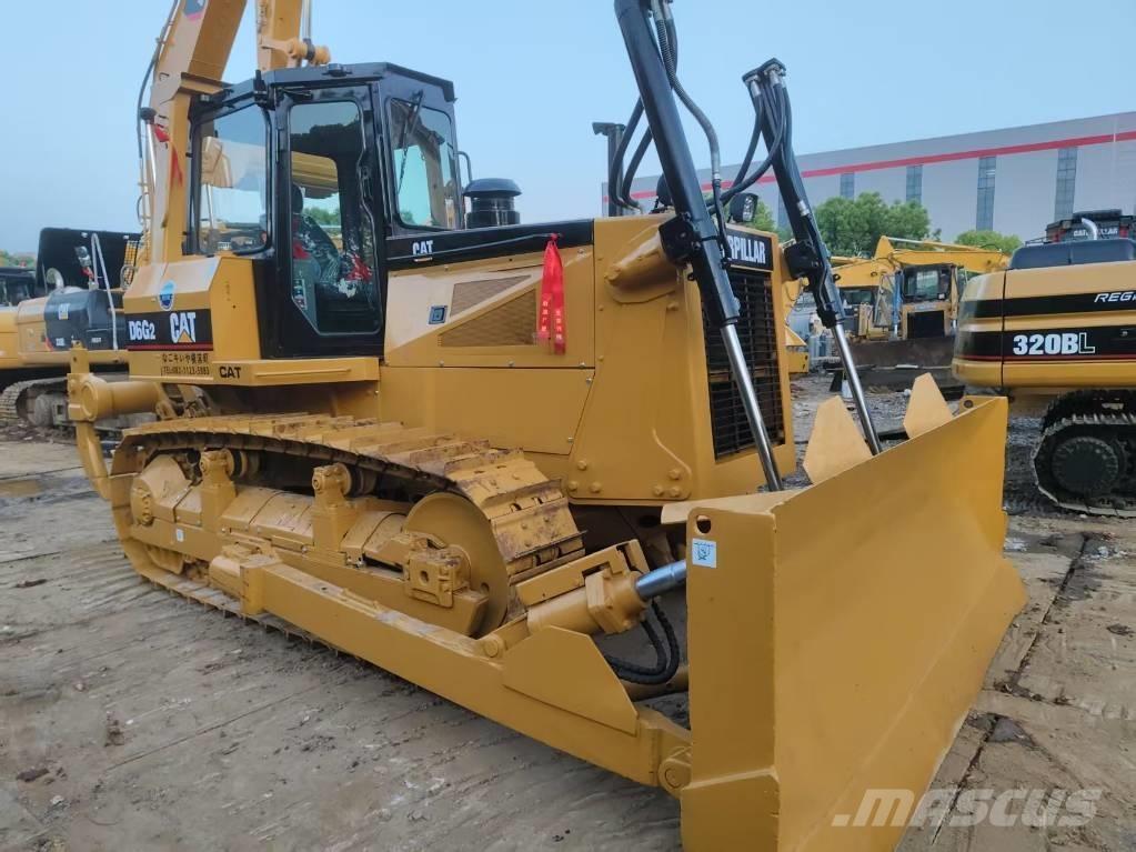 CAT D6G2 Гусеничные экскаваторы