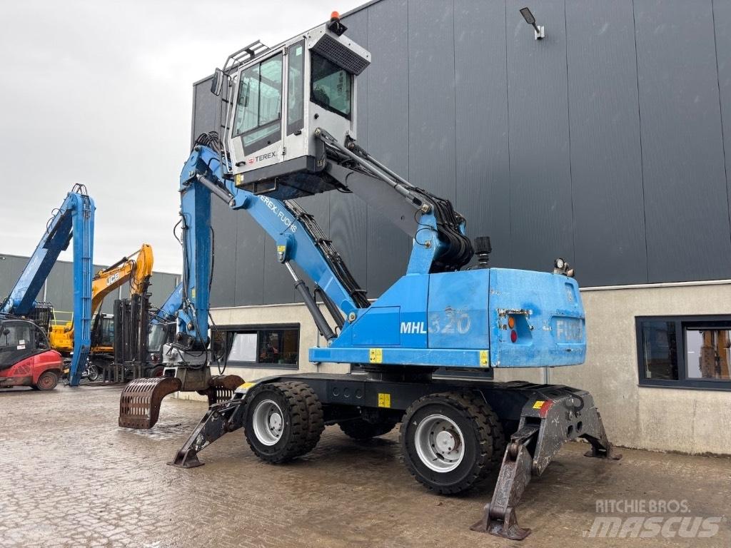 Fuchs MHL 320 D Перегружатели металлолома/промышленные погрузчики