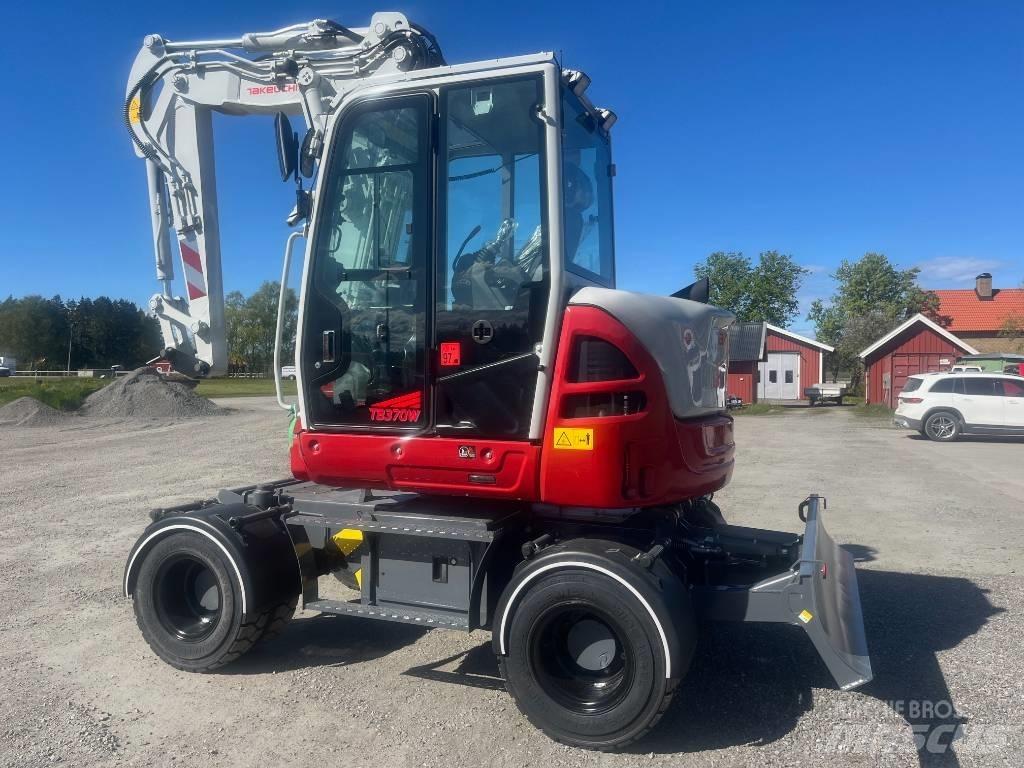 Takeuchi TB 370 W Колёсные экскаваторы
