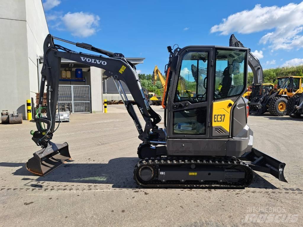 Volvo EC 37 F Мини-экскаваторы