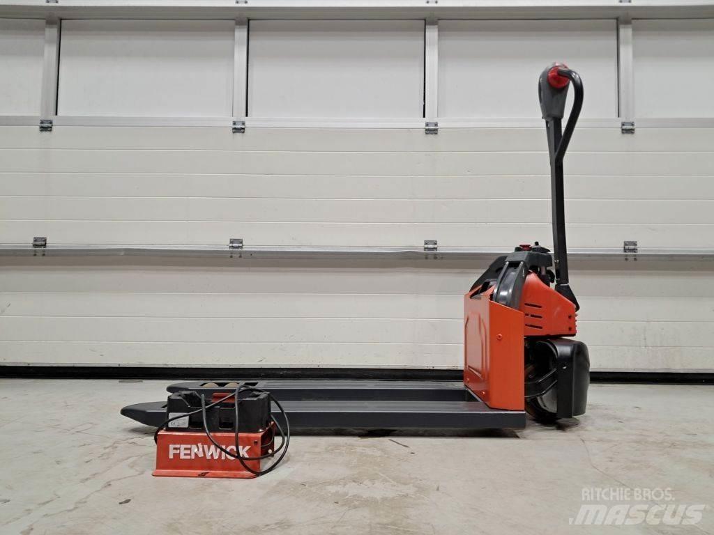 Linde MT12 Ручные электрические тележки