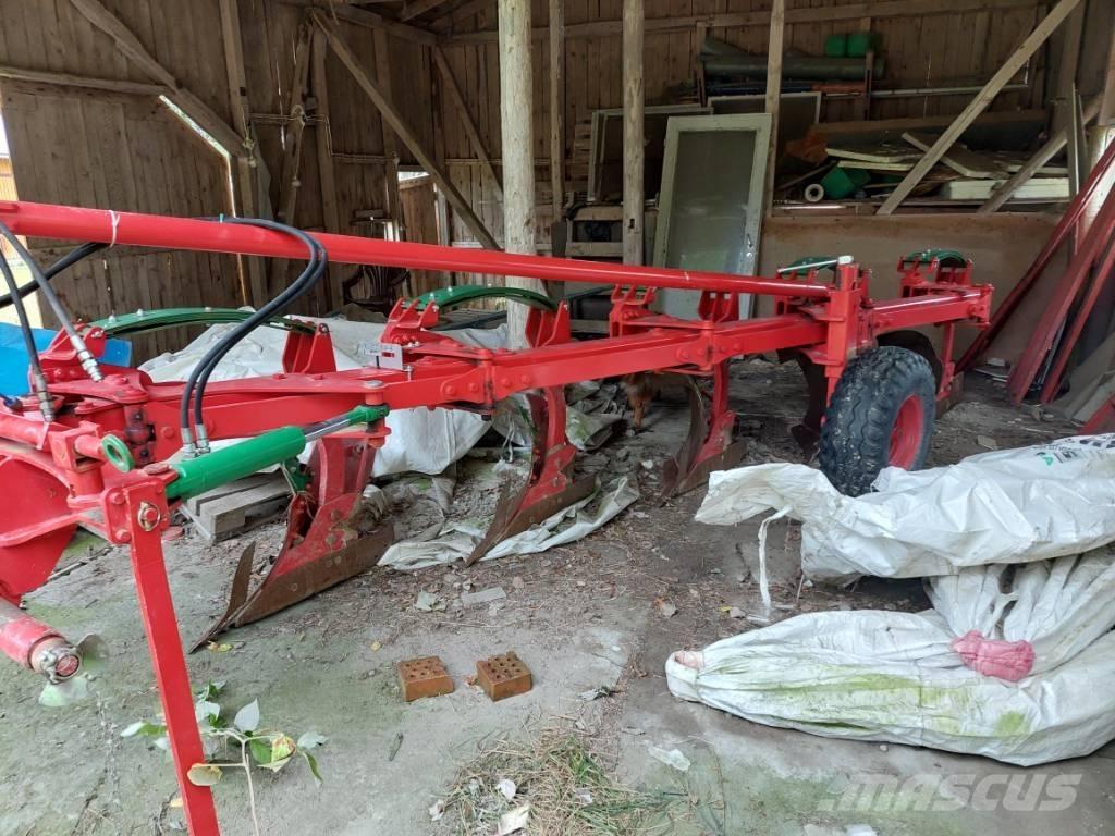 Unia TUR VARIO 5 R Обычные плуги