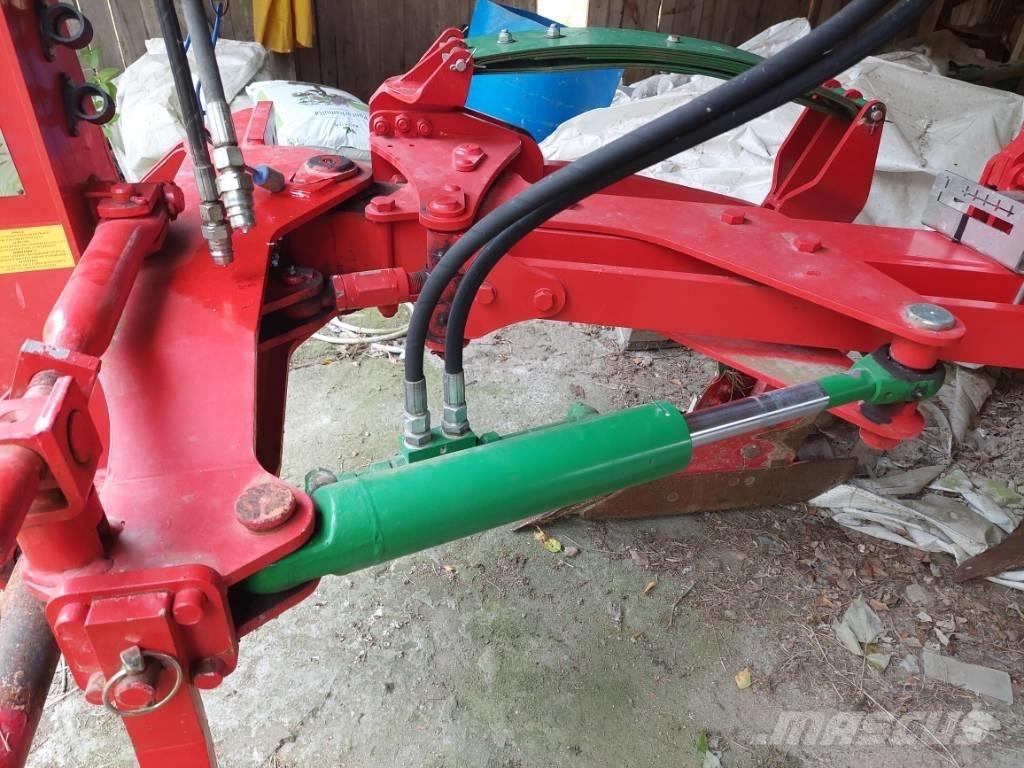Unia TUR VARIO 5 R Обычные плуги