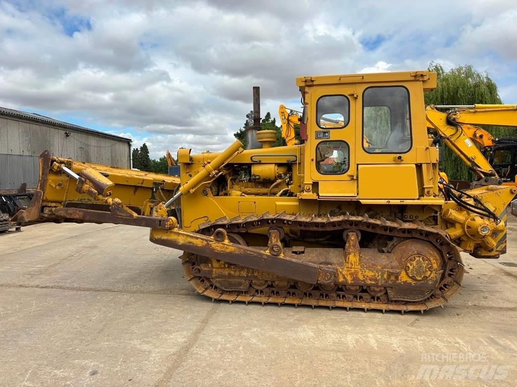 CAT D 6 D Гусеничные бульдозеры