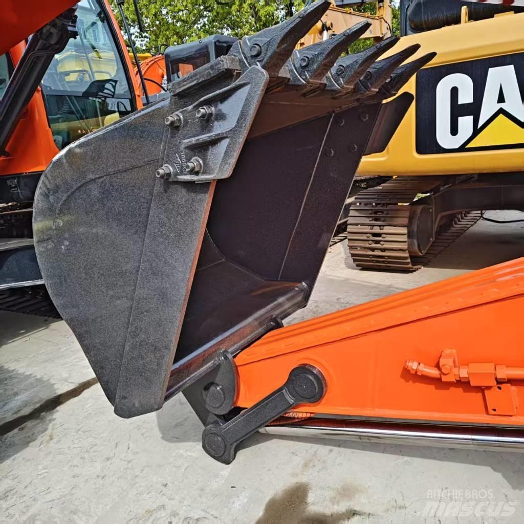 Doosan DX 225 LC Гусеничные экскаваторы