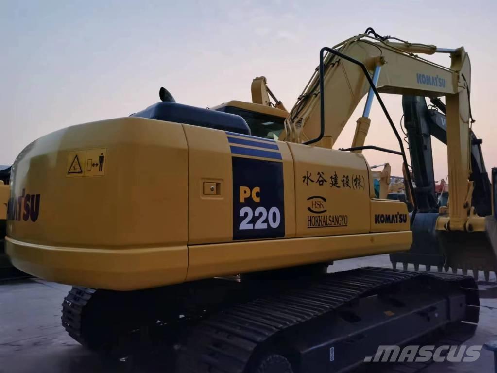 Komatsu PC 220-7 Гусеничные экскаваторы