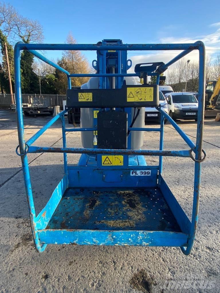 Genie GR 26 J Вертикальные мачтовые подъемники